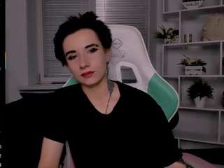 Try Reinramm's steaming hot live exhibition for enticing wildness reinramm from CamSoda