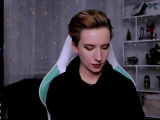 reinramm's CamSoda show and profile