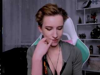 reinramm's CamSoda show and profile