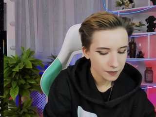 reinramm's CamSoda show and profile