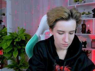 reinramm's CamSoda show and profile