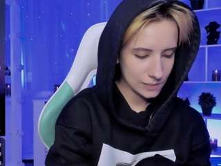 reinramm's CamSoda show and profile