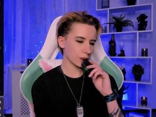 reinramm's CamSoda show and profile