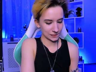 le modèle reinramm est en webcam porno dans un show sur le site camsoda, il possède les tags suivants: average,black hair,toys,tattoos,sex toys,no drinking,naked,masturbate,lovense,handjob,full nudity,foot fetish,fingering,fetish,feet,doggy style,dildo or vibrator,dildo,cum,butt plug