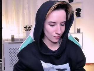 le modèle reinramm est en webcam porno dans un show sur le site camsoda, il possède les tags suivants: average,black hair,toys,tattoos,sex toys,no drinking,naked,masturbate,lovense,handjob,full nudity,foot fetish,fingering,fetish,feet,doggy style,dildo or vibrator,dildo,cum,butt plug