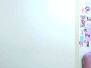 tyana-b Live Webcam on CamSoda