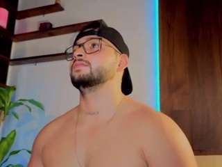 andrew-brownn Live Webcam on CamSoda