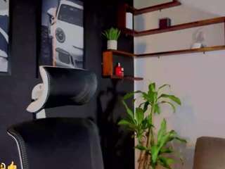  andrew-brownn chat room