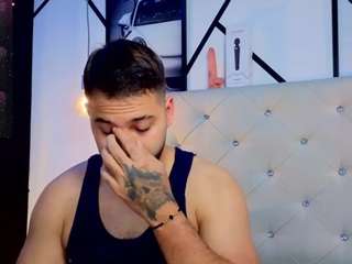 andrew-brownn webcam