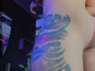 Andrew-Brownn's Live Sex Cam Show