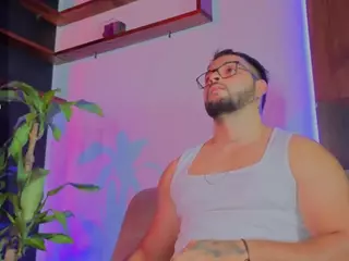 Andrew-Brownn's Live Sex Cam Show