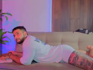 Andrew-Brownn's Live Sex Cam Show