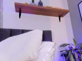moll1e Live Webcam on CamSoda