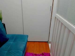 penelope47 live cam profile