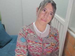 penelope47 live cam profile