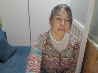 penelope47 live cam profile