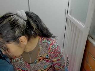 le modèle penelope47 est en webcam porno dans un show sur le site camsoda, il possède les tags suivants: amateur,handjob,toys,tease,tattoos,strip,spank,orgasm,middle aged,mature,anal,lovense,hairy-pussy,bedroom,ass,asshole,green eyes,average,blowjob,cum