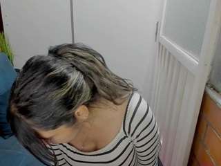 penelope47 live webcam show