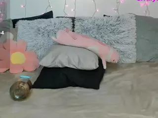 JuicyMilk's Live Sex Cam Show