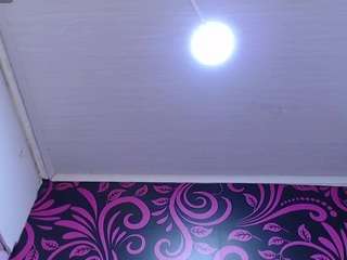 milfrockroll webcam