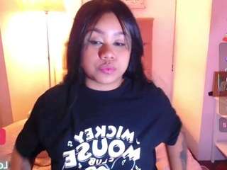 naahom1 webcam