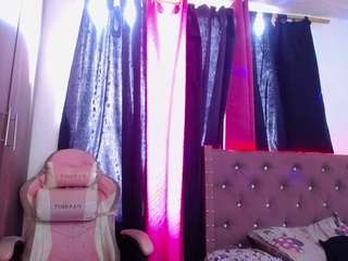 nikiix Live Webcam on CamSoda