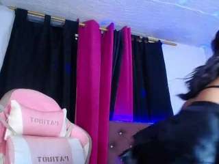 nikiix Live Webcam on CamSoda