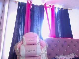 nikiix Live Webcam on CamSoda