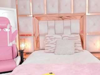  carlee-jones chat room