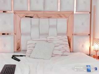 Carlee-Jones live webcam show