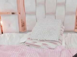 Carlee-Jones live webcam show