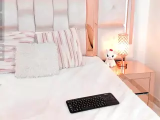 Carlee-Jones's Live Sex Cam Show
