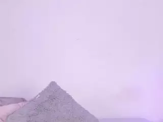 IsaMeow's Live Sex Cam Show