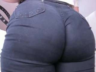 MarianaRey18