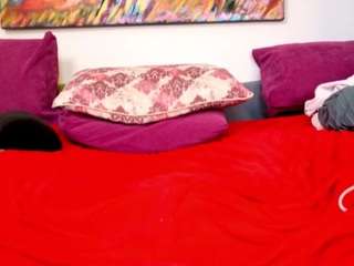 lindalovesexy's CamSoda show and profile