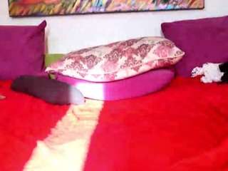 lindalovesexy's CamSoda show and profile