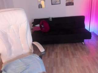 ALICIA HORNY MILF