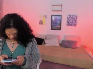 HORNY MILF ALICIA