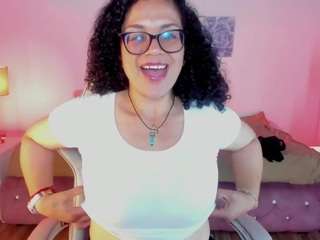 aliciia-cute Live Webcam on CamSoda