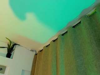 SinthiaCollins live cam preview