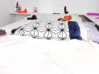 alejandra-dunn Live Webcam on CamSoda