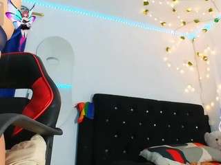 cute-charlotte webcam