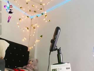 cute-charlotte webcam