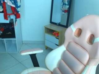 geishasenier21 from CamSoda is Freechat