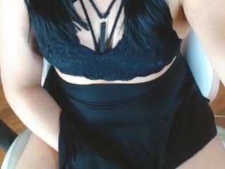 geishasenier21 Live Webcam on CamSoda