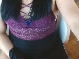 geishasenier21 webcam model