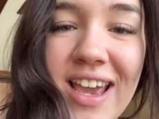 Live webcam model jadebay on Soda Cams