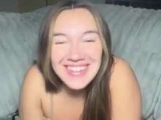 Live webcam model jadebay on Soda Cams