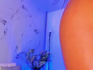SarahGil's Live Sex Cam Show