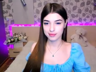 Your-moon18's Live Sex Cam Show